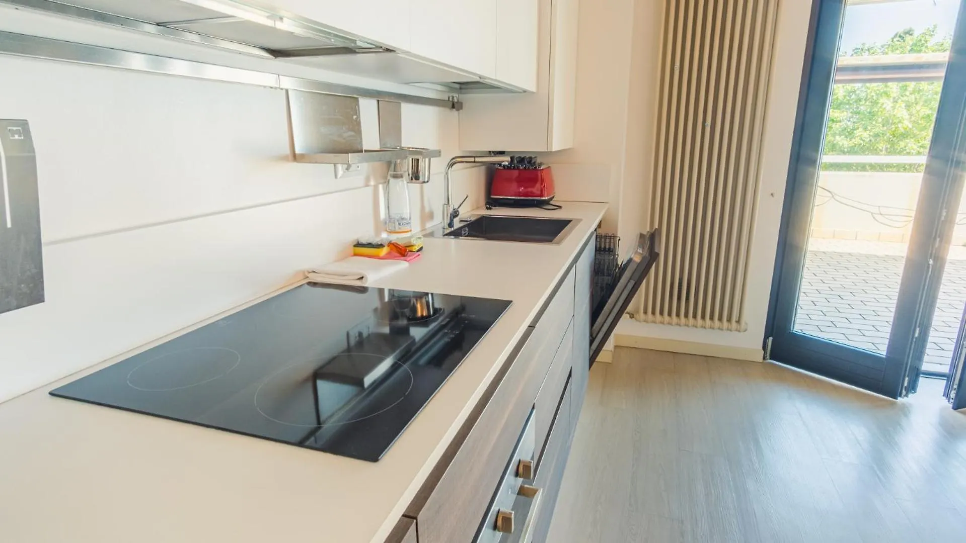 Sirmione Sunrise Terrace - Italian Homing Apartment